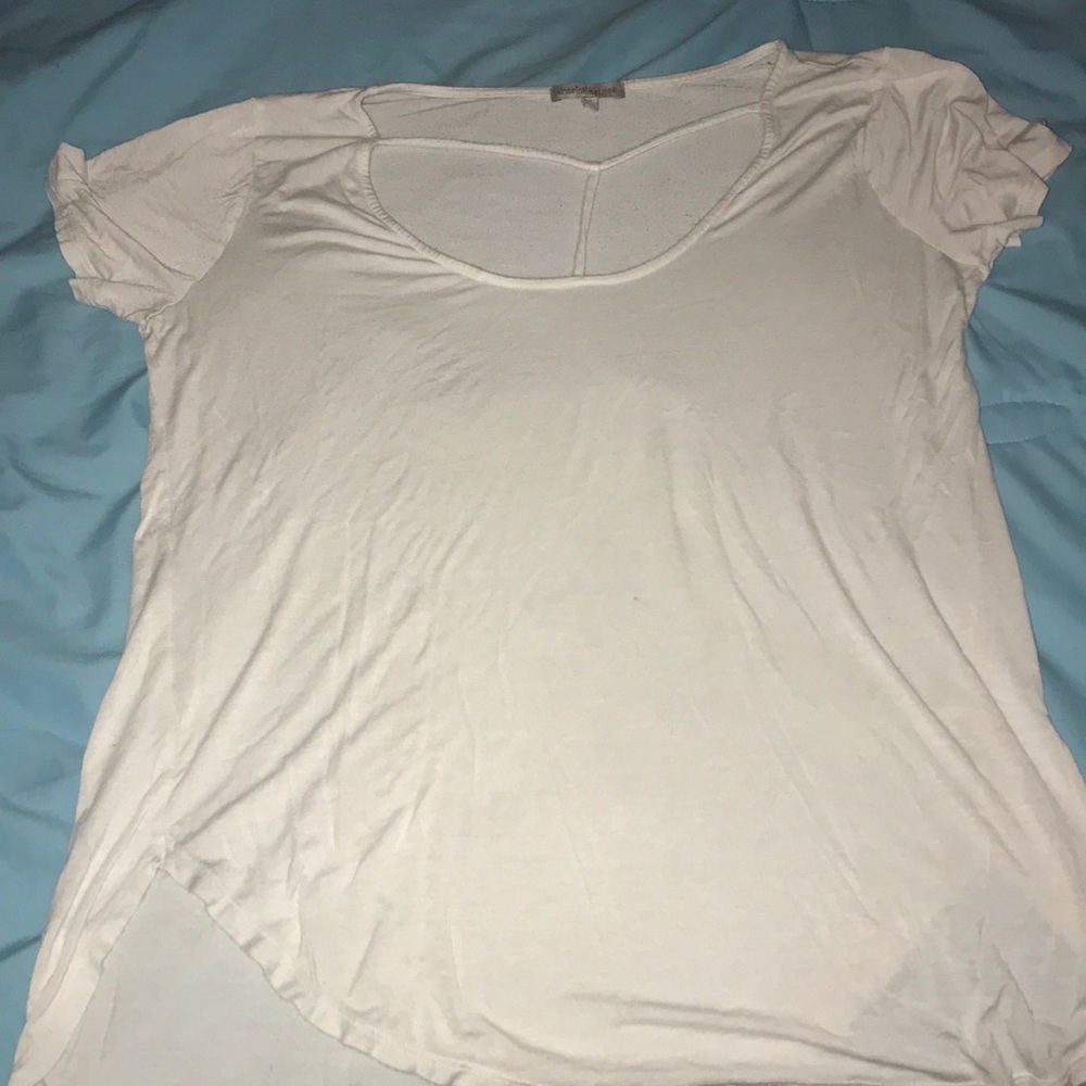 White tee